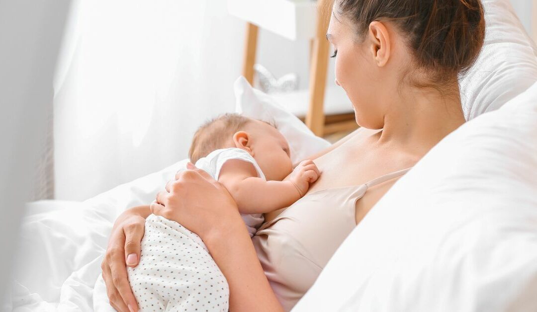 Perdita di capelli durante l’allattamento: una guida dettagliata