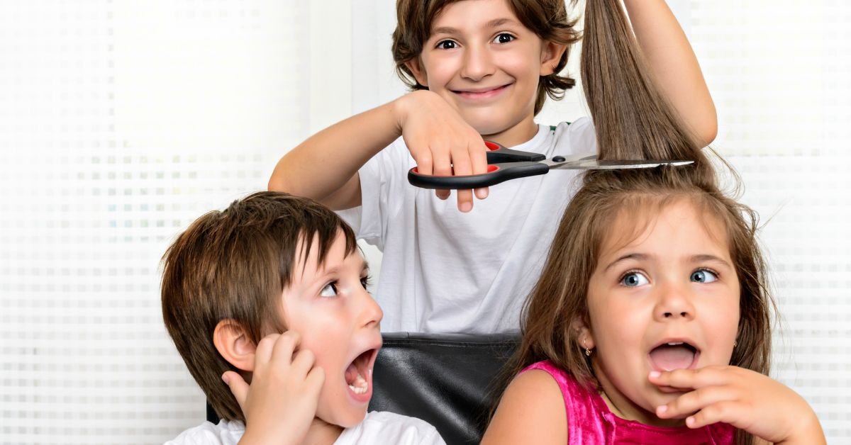 Sognare di tagliare i capelli